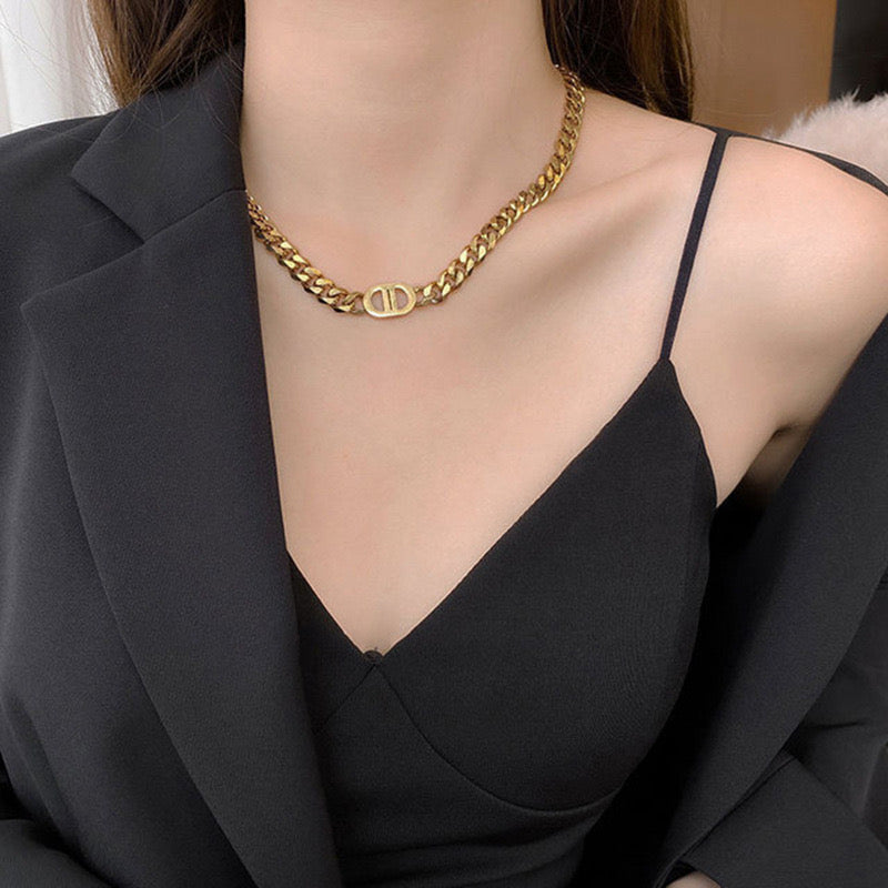 Cadena gruesa dorada. Acero Inoxidable