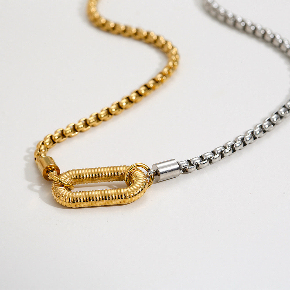 Cadena dorada con plateado. Acero Inoxidable